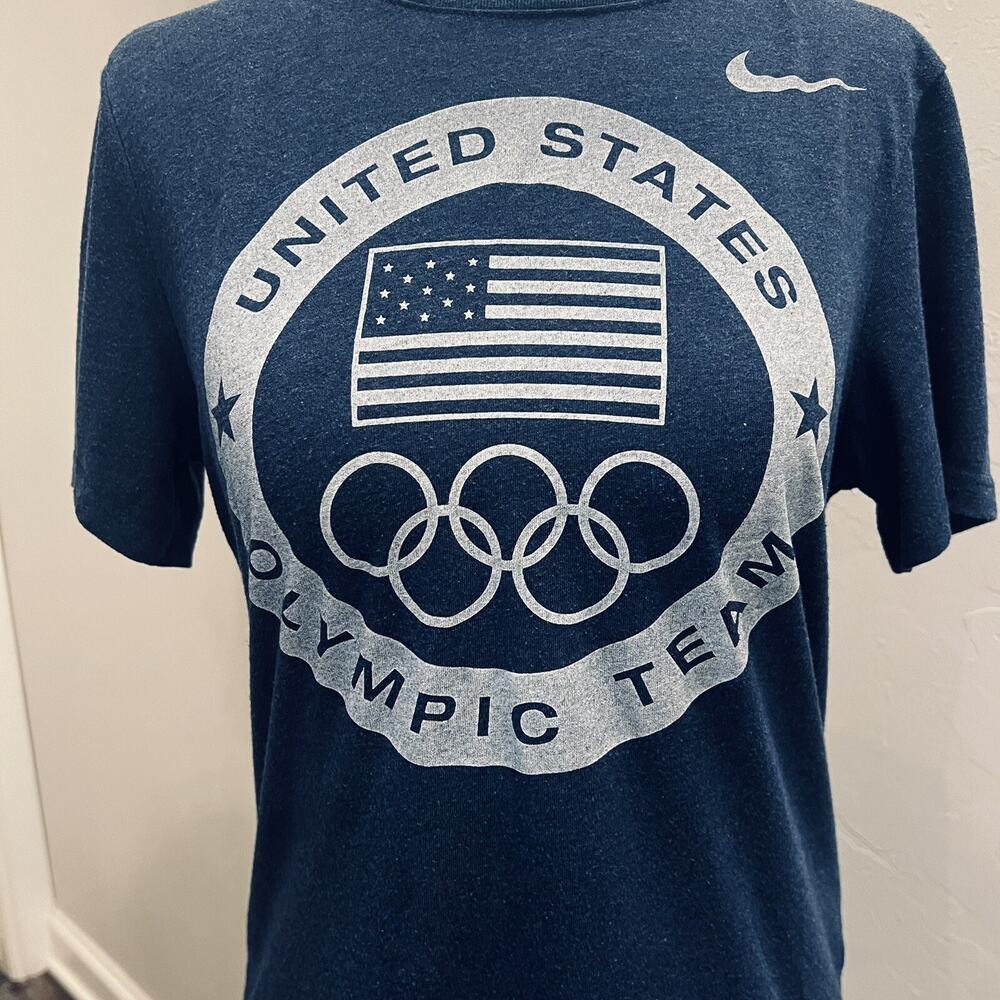 Nike United States Olympic Team Tee Mens M Dri Fit USA Logo Swoosh Navy Blue - Picture 2 of 4